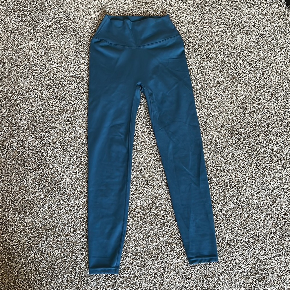 Paragon high rise supportive leggings in blue agave color